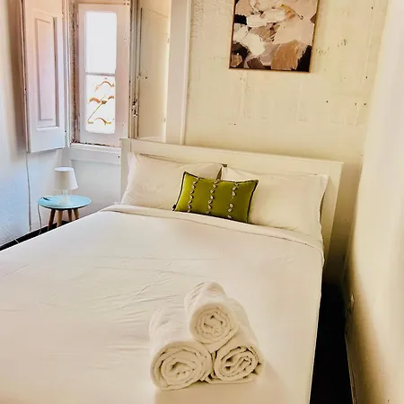 Authentic Portuguese Home- Alfama *