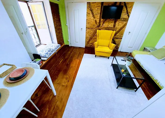 Authentic Portuguese Home- Alfama