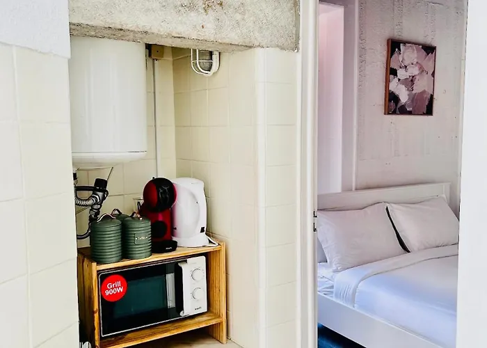 Authentic Portuguese Home- Alfama *