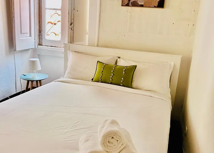 Authentic Portuguese Home- Alfama *