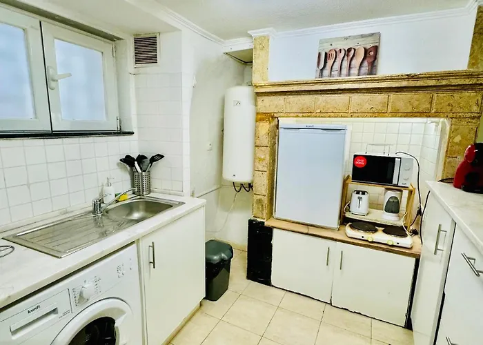 Authentic Portuguese Home- Alfama *