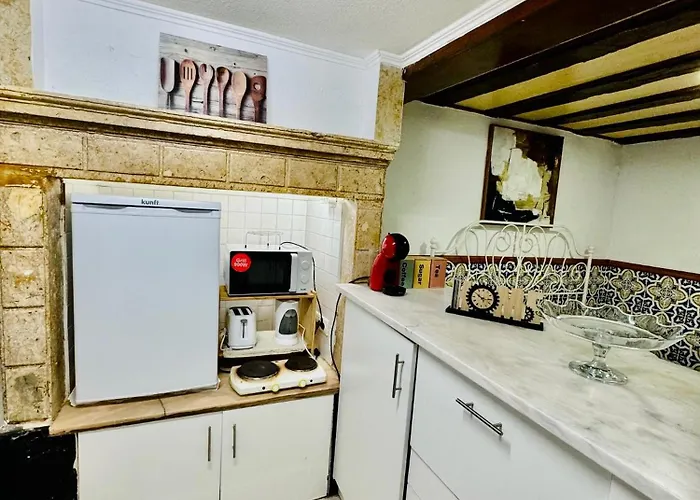 Authentic Portuguese Home- Alfama