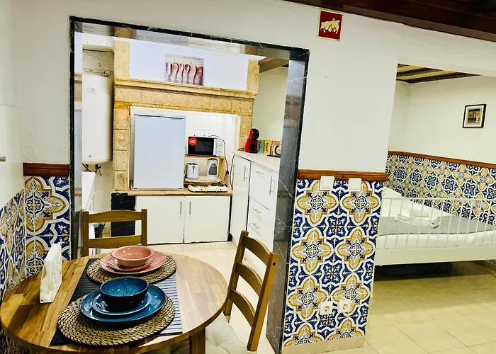 Authentic Portuguese Home- Alfama *