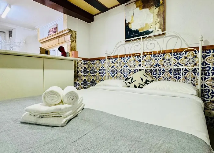 Authentic Portuguese Home- Alfama