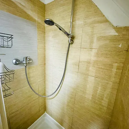 Authentic Portuguese Home- Alfama Apartamento